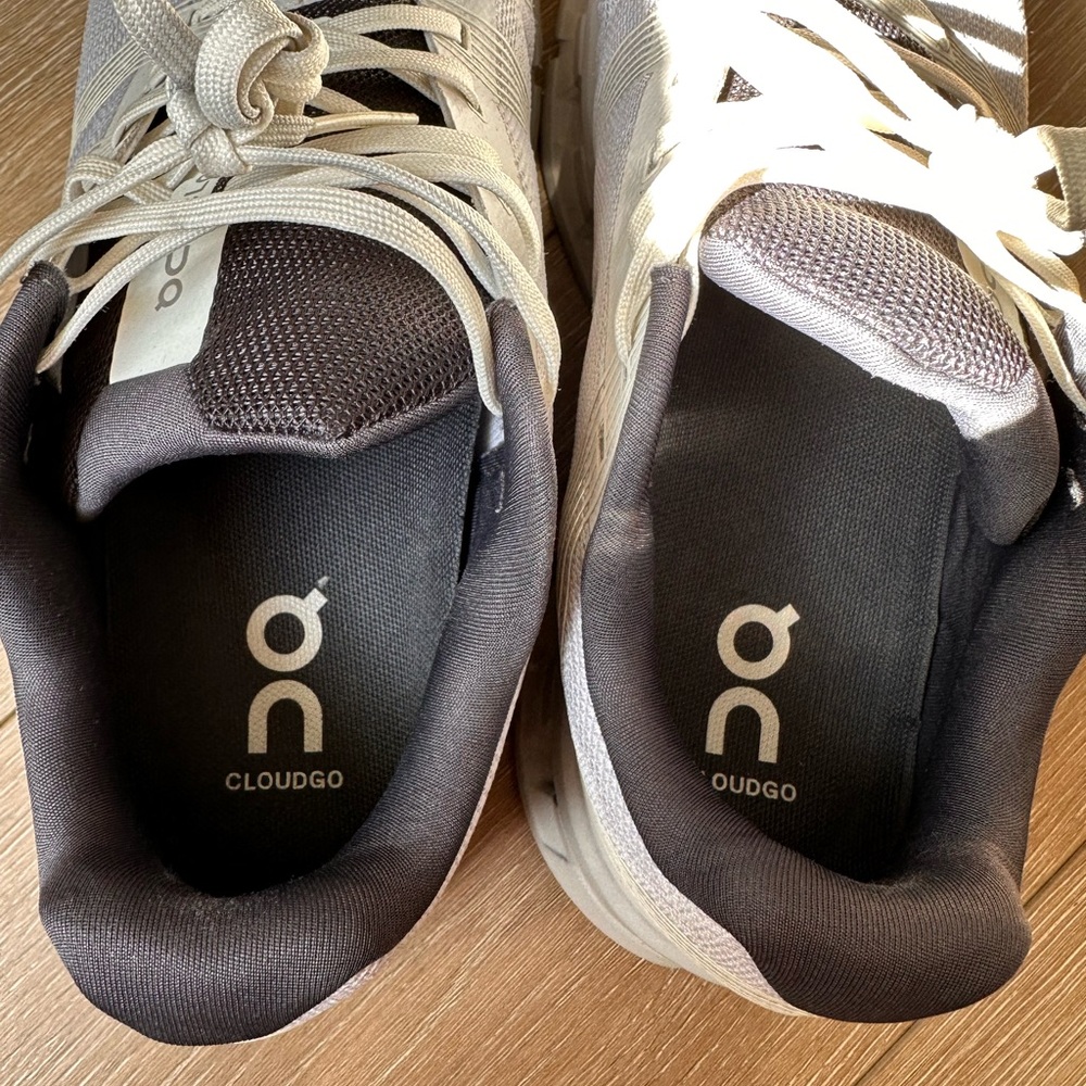 Euc On Running Cloudgo Sneakers In White|Glacier - image 2
